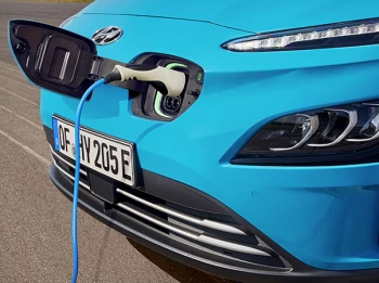 Batterie 64 kWh.
